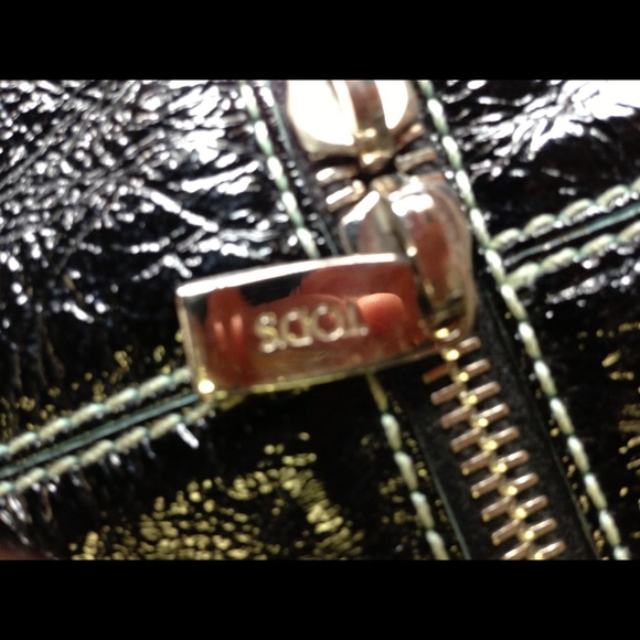 TODS BLACK PATENT LEATHER BOX SATCHEL - Picture 7 of 12